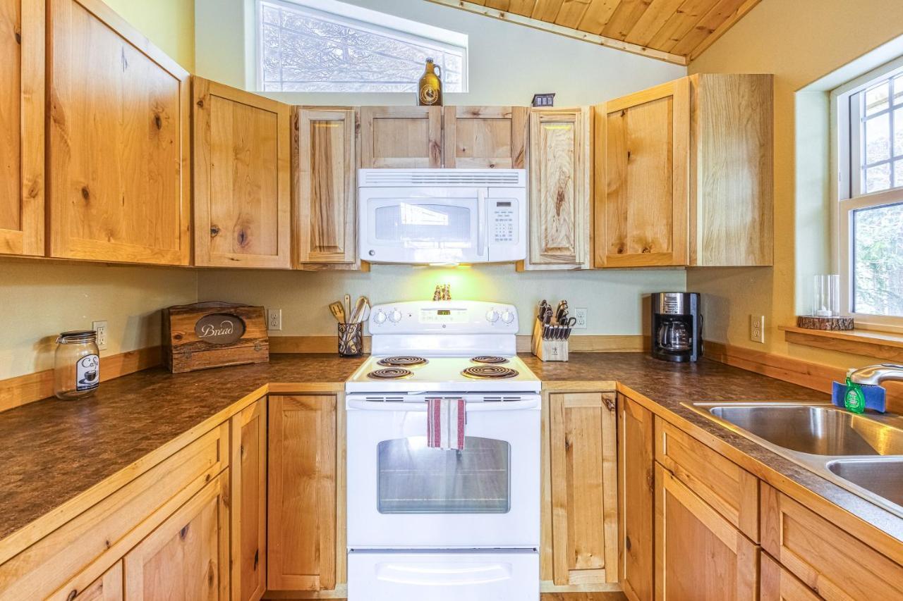 River Song Cabin Левънуърт Екстериор снимка